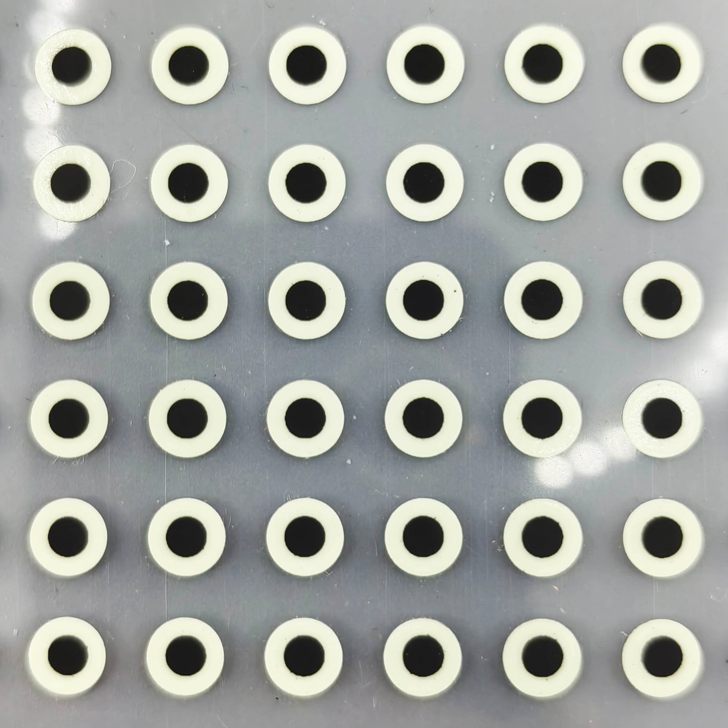 E35 Luminous 2D Flat Stick-on Fishing Lure Eye - Custom Lure Online