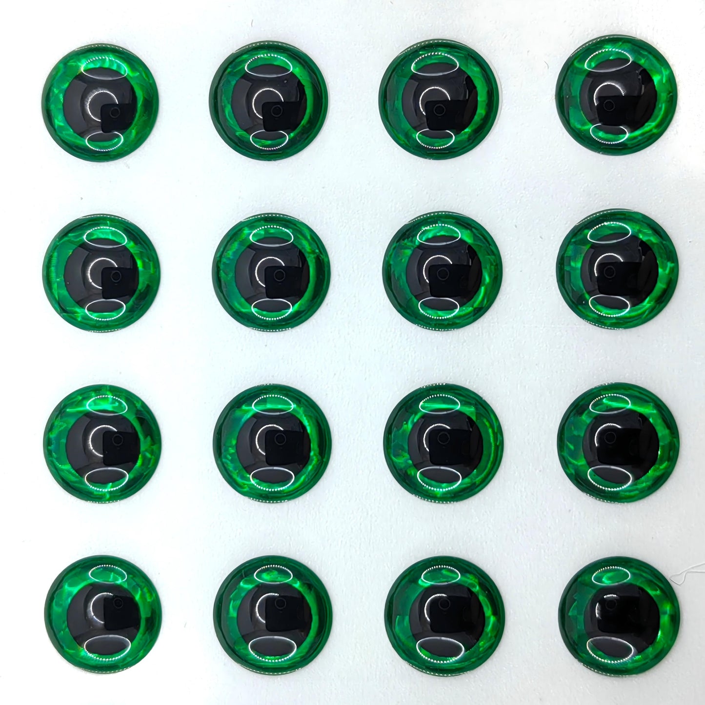 Green Round Pupil 3D Eye