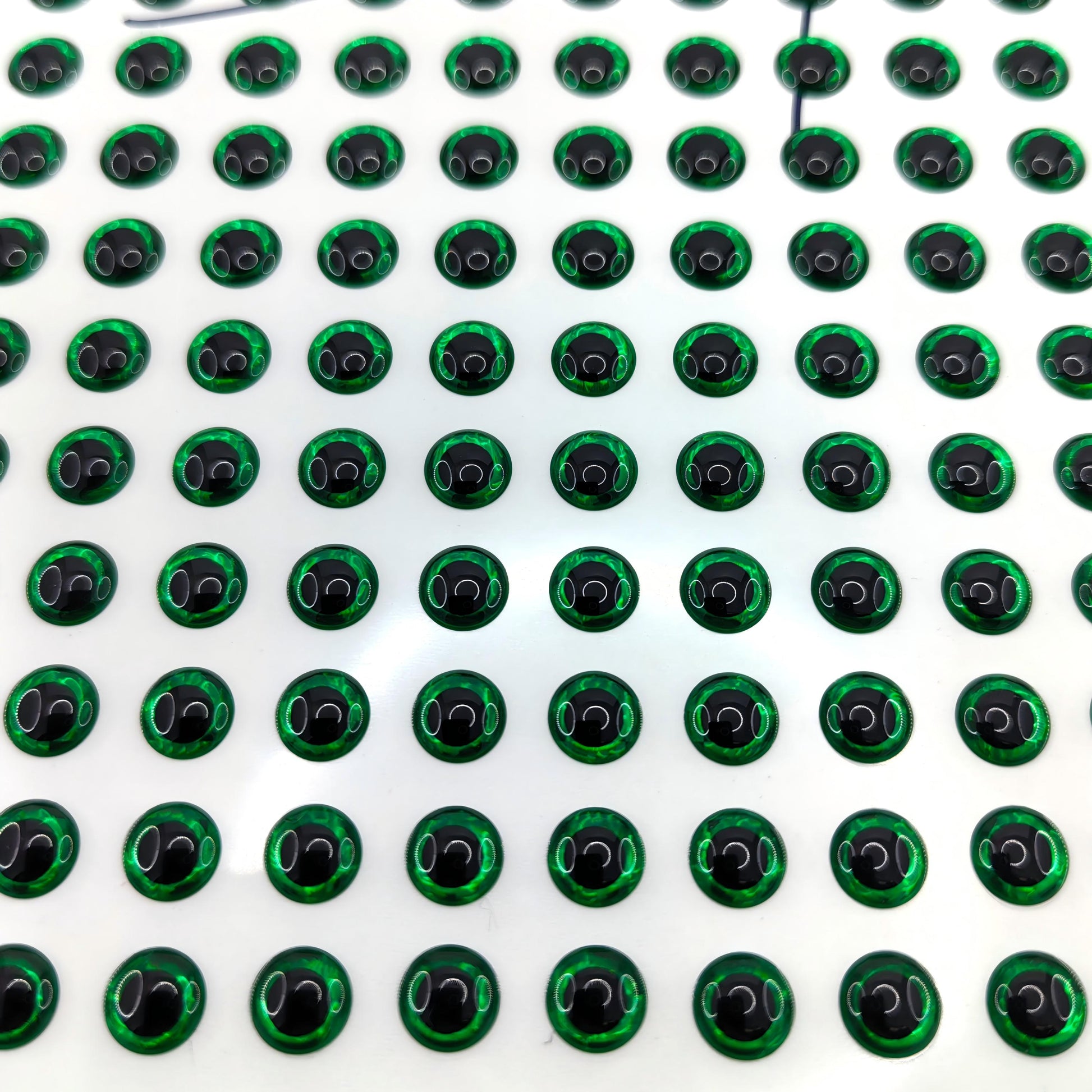 Green Round Pupil 3D Eye