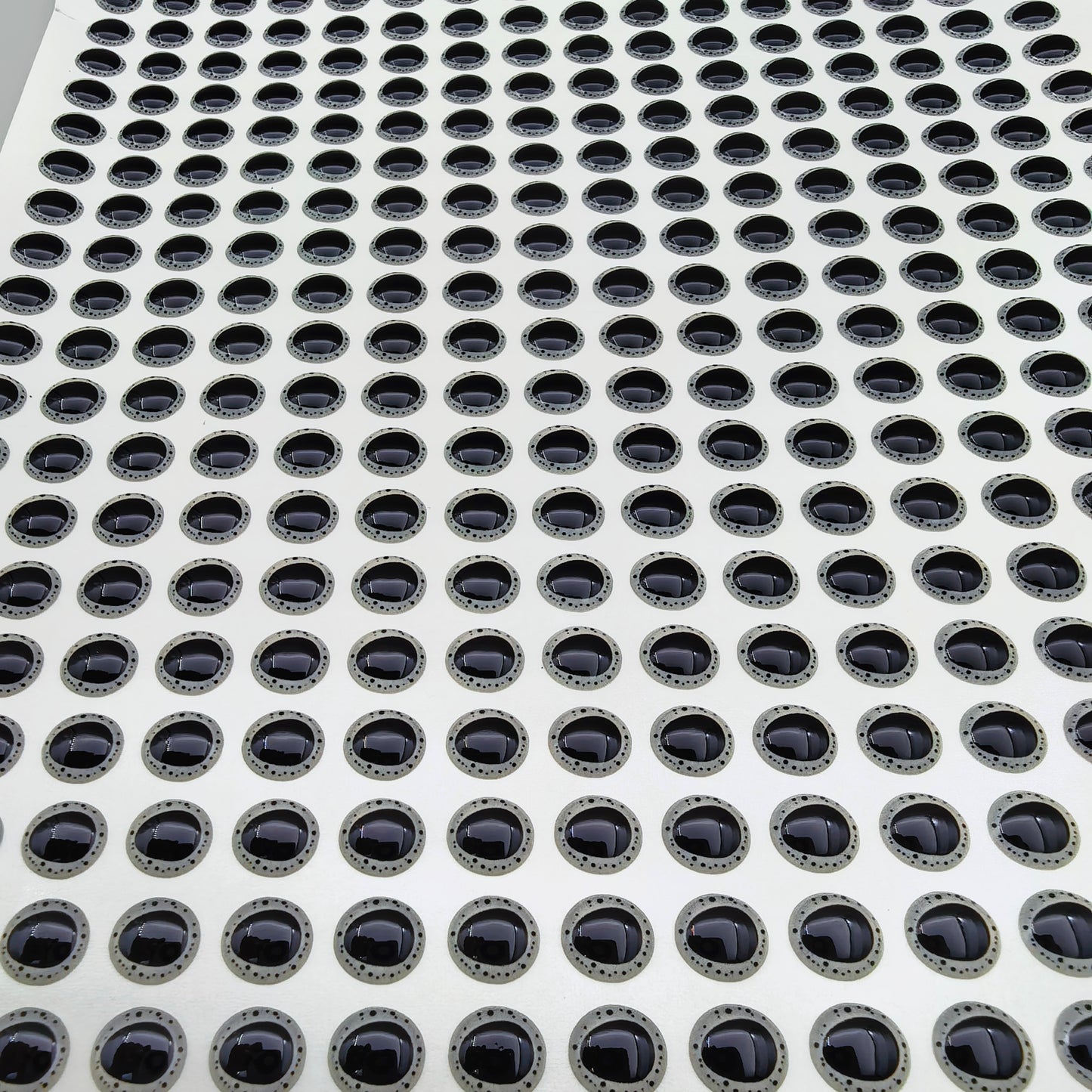 E90 Black Triangle Pupil 3D Eye