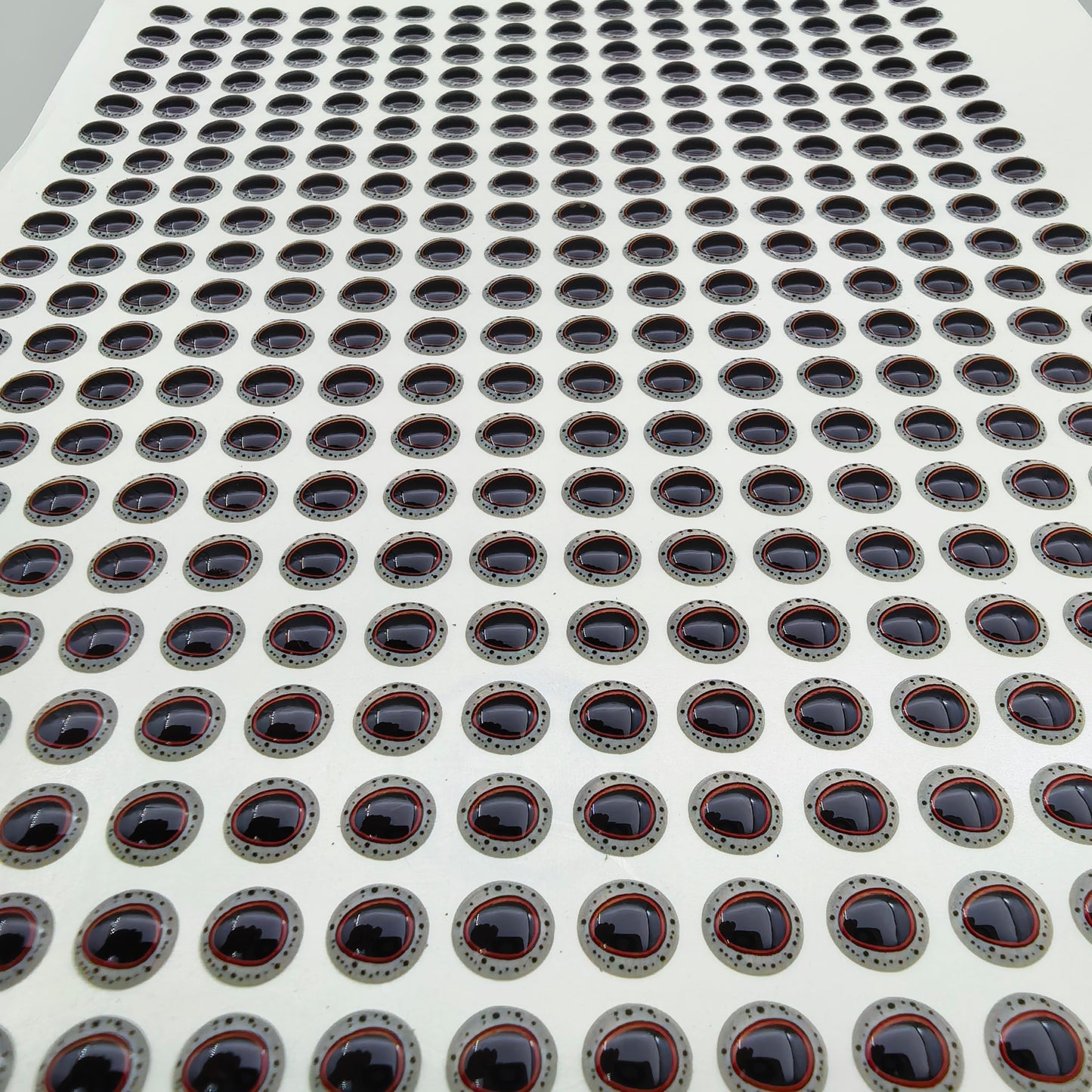 E86 Black Red Triangle Pupil 3D Eye