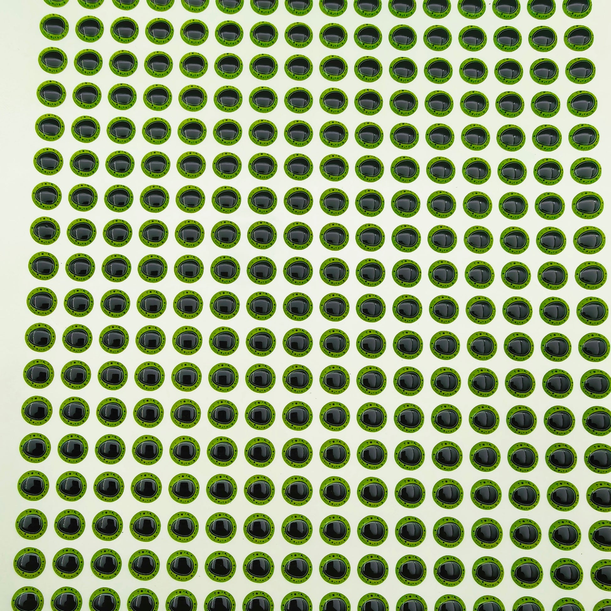 E85 Green Triangle Pupil 3D Eye