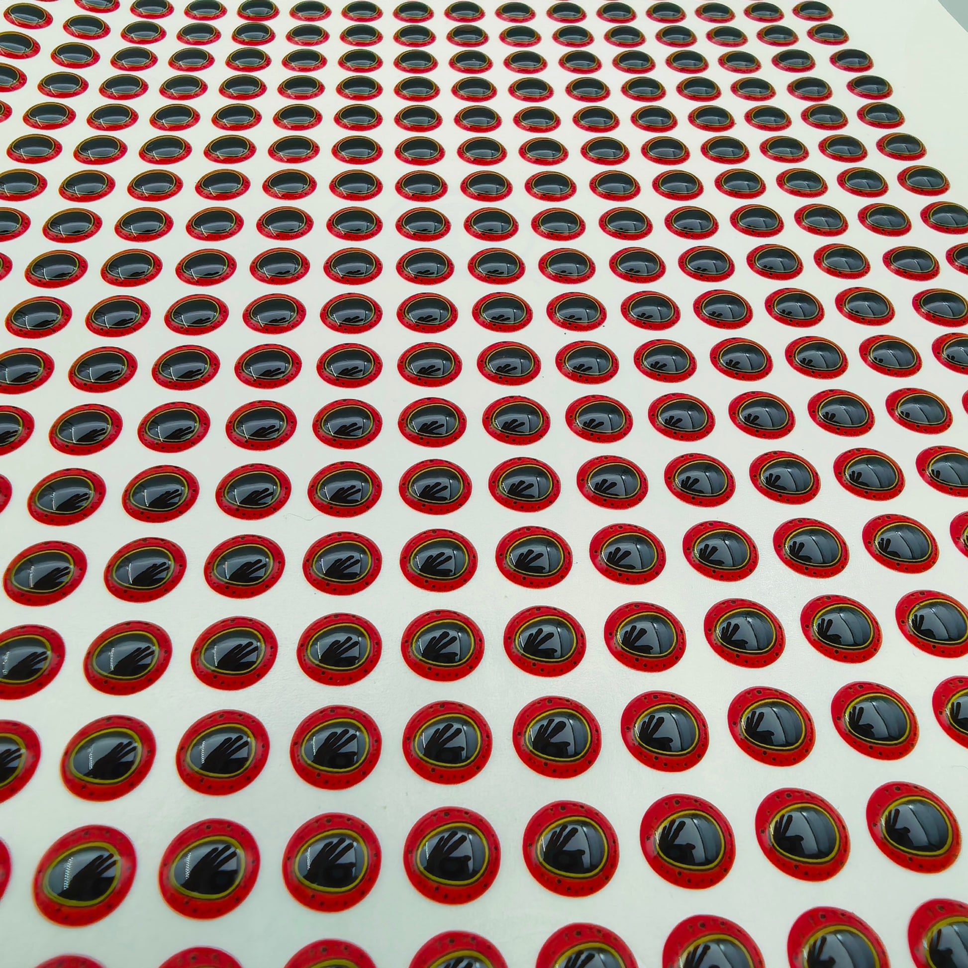 E89 Black Triangle Pupil 3D Eye